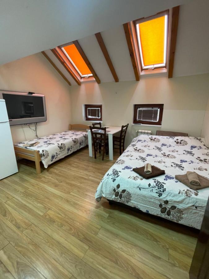 Bulevar Apartment *